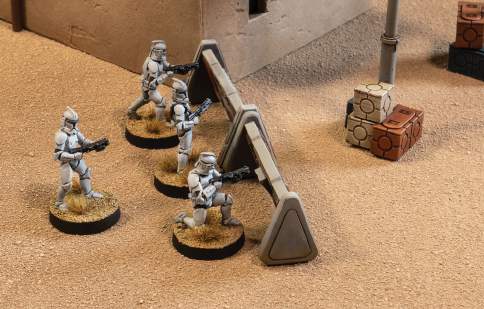 clone troopers behind barricades